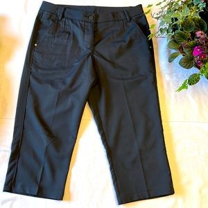 Ladies PUMA golf capri pants